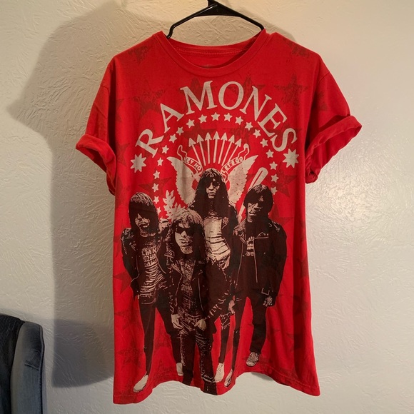 red ramones t shirt